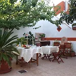 Historia Magistra Bed & Breakfast 3*